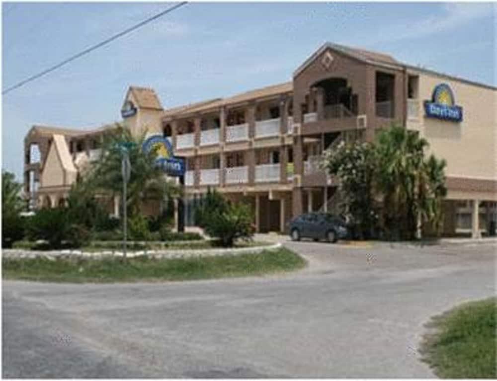 Days Inn By Wyndham Corpus Christi Beach Buitenkant foto